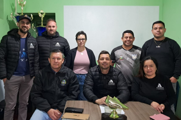 Coordenadores de Esporte da Amuplam se reúnem em Ajuricaba 