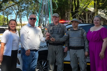 Brigada Militar recebe viatura semi blindada 