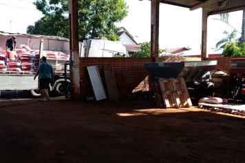 Secretaria de Agricultura recebe mais de 10 toneladas de adubo