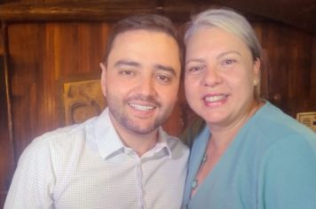 Vice-prefeita apresenta demandas do município ao governador 