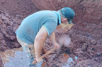 Secretaria Municipal de Obras realiza manutenção das redes de água 
