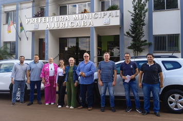 Secretaria de Saúde recebe veículos para reforçar transporte de pacientes