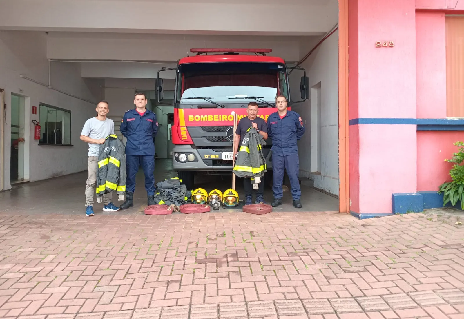 Bombeiros Voluntários recebem equipamentos do Corpo de Bombeiros de Ijuí