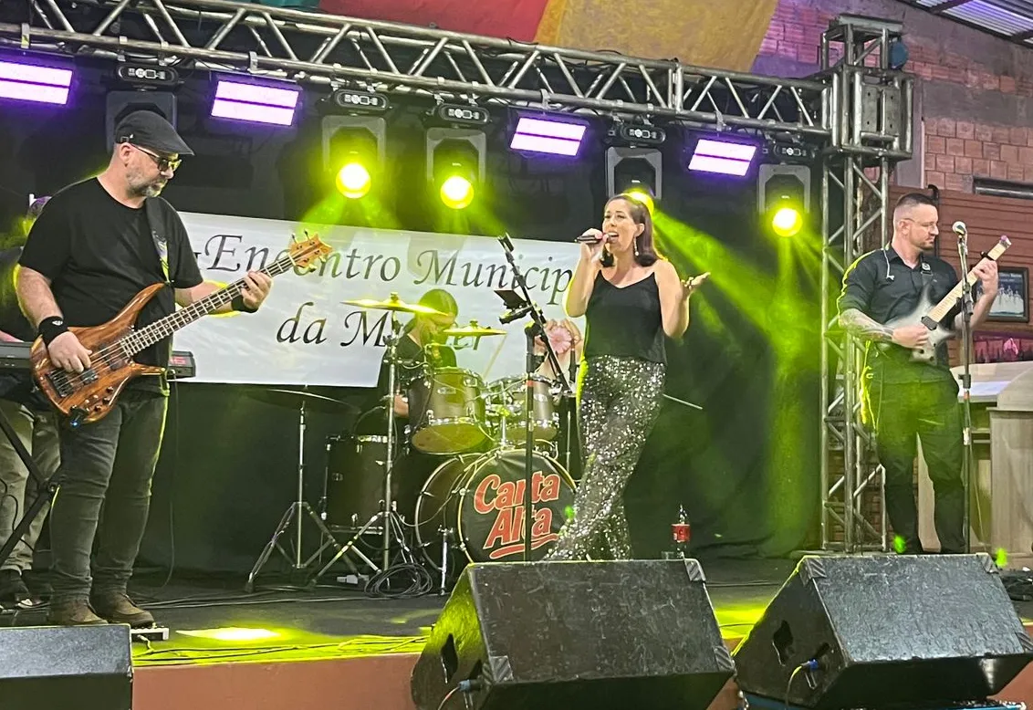 Noite especial marca comemoração do Dia da Mulher 