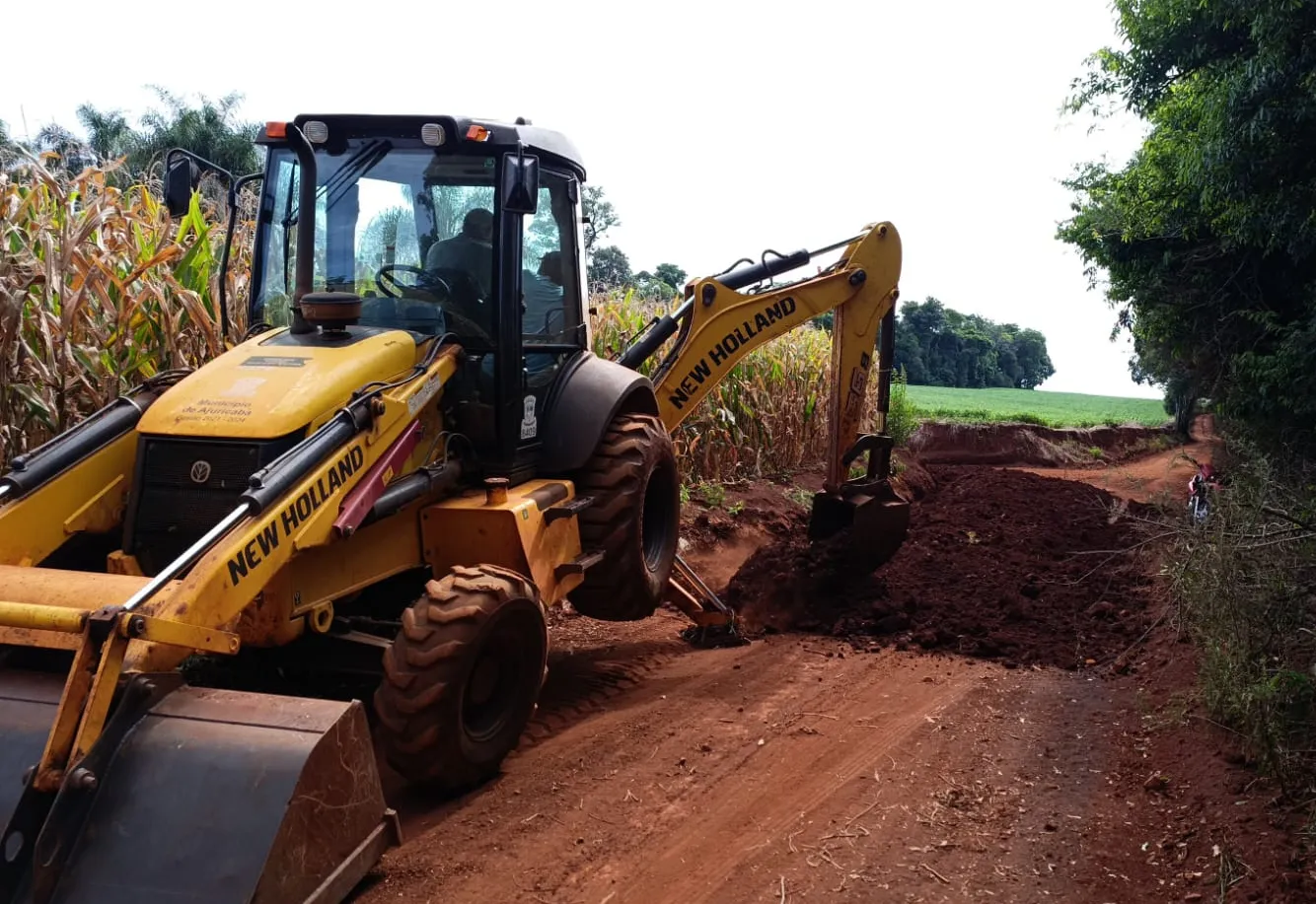 Secretarias de Agricultura e Obras realizam melhorias no abastecimento de água no interior
