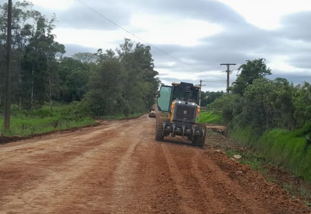 Município contribui na recuperação da ERS-514 