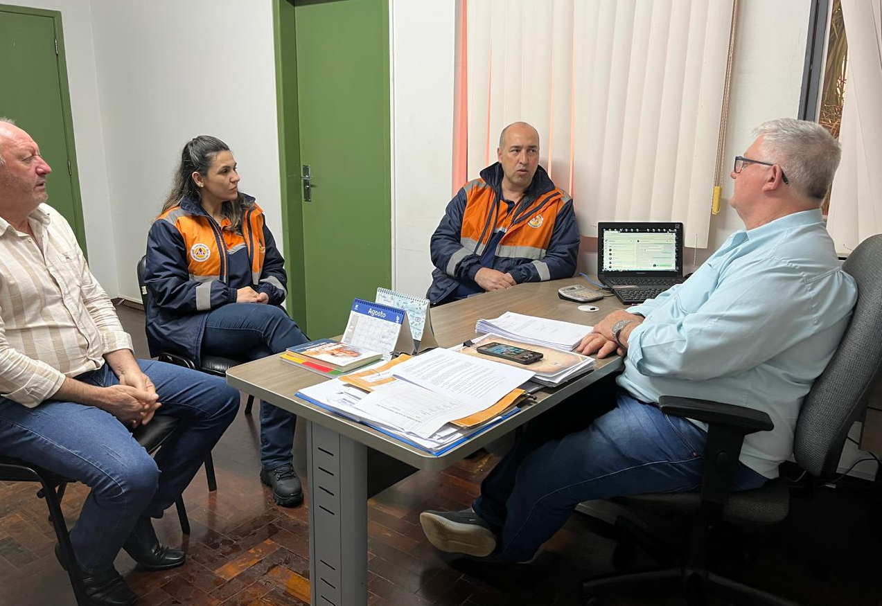 Representantes da Defesa Civil visitam Município